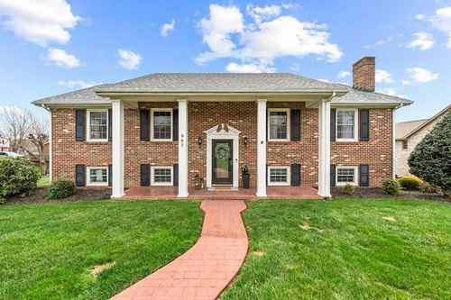 665 Mountain View Dr, Wytheville, VA, 24382-1223 | Card Image