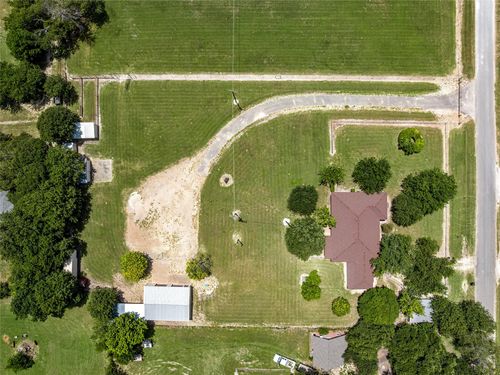 204 Christopher Dr, Eddy, TX, 76524-2560 | Card Image