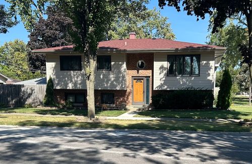 318 Marshall Rd, Bensenville, IL, 60106-1450 | Card Image