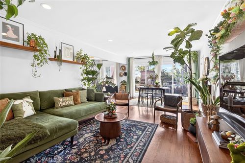 907 E Ocean Blvd, Long Beach, CA, 90802 | Card Image