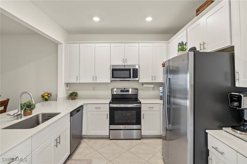 2780 Blossom Way, Naples, FL, 34120-5680 | Card Image