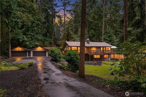 20400 2nd Ave Sw, Normandy Park, WA, 98166-4220 | Card Image