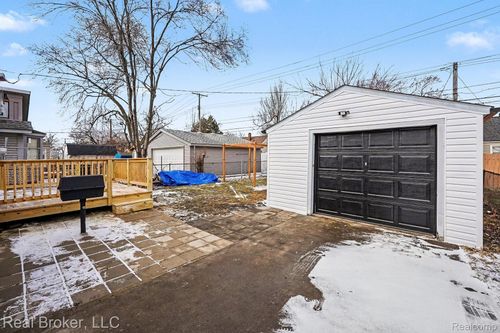 973 E Guthrie Ave, Madison Heights, MI, 48071-4330 | Card Image