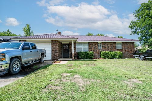 221 13th St, Hominy, OK, 74035-6509 | Card Image