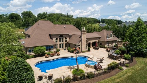 3005 Whispering Creek Dr, Allison Park, PA, 15101-1176 | Card Image
