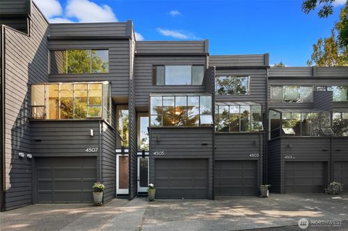4505 Ne 55th Street, Seattle, WA, 98105 | Card Image