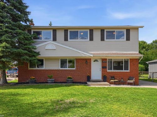 8835 Royce Drive, Sterling Heights, MI, 48313 | Card Image