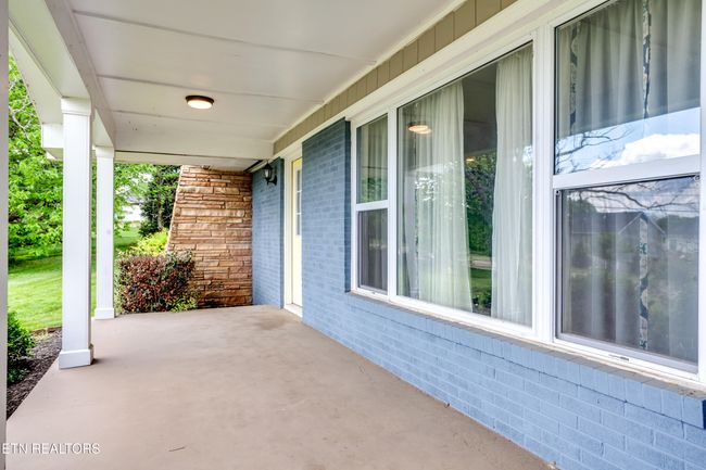 8529 W Emory Rd, House other with 4 bedrooms, 2 bathrooms and null parking in Knoxville TN | Image 15