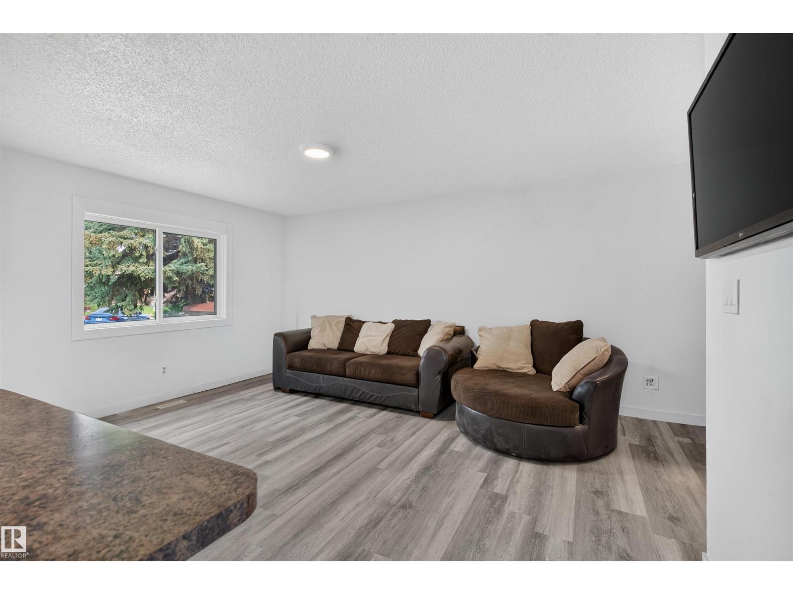 Residential in Edmonton 5
