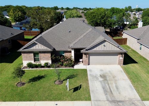 640 Mooney Dr, Saginaw, TX, 76179-6359 | Card Image