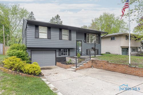 2509 Orchard Hills Blvd, Toledo, OH, 43615-2557 | Card Image