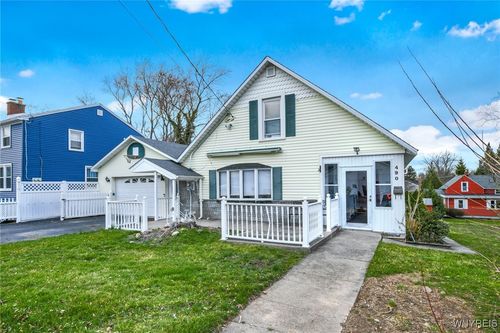 490 Ridge Street, Lewiston, NY, 14092 | Card Image