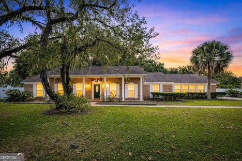 112 Meadows Way, Brunswick, GA, 31525-9277 | Card Image