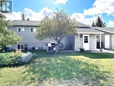 113 3 St S, House other with 4 bedrooms, 2 bathrooms and null parking in St. Brieux SK | Image 1