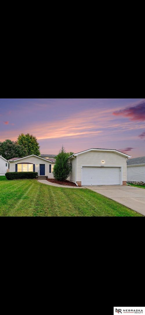 8903 N 79th Street, Omaha, NE, 68122 | Card Image