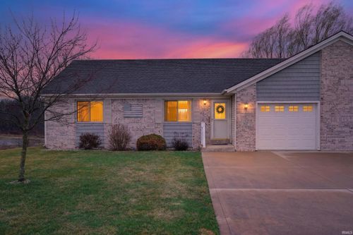817 Katarina Court, Kendallville, IN, 46755-2667 | Card Image