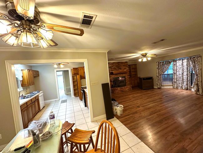 225 Jp Cave Rd, House other with 3 bedrooms, 2 bathrooms and null parking in Sherman TX | Image 7