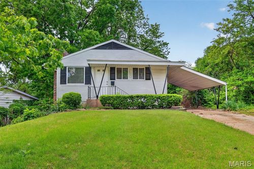 10247 Valley Dr, Saint Louis, MO, 63137-3737 | Card Image