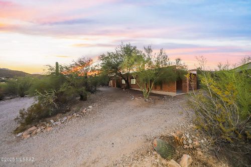 3220 W Westridge Ave, Tucson, AZ, 85745-1553 | Card Image