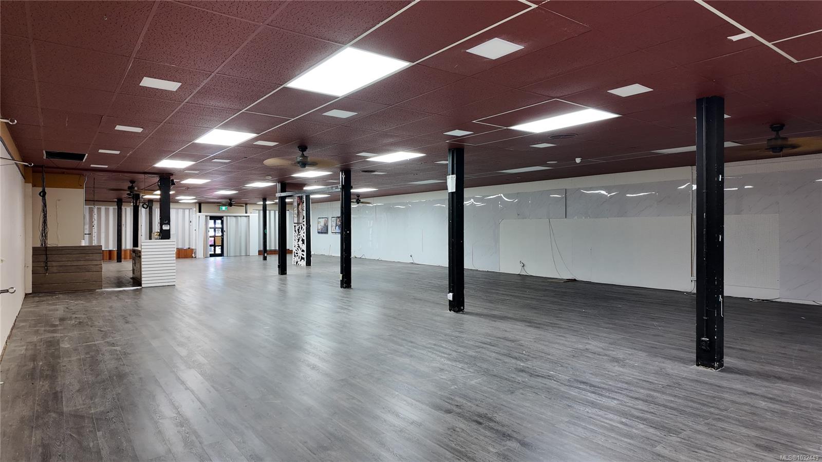 Commercial Sale in Courtenay