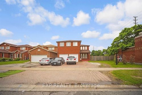 692 Huntington Ridge Dr, Mississauga, ON, L5R1Z5 | Card Image