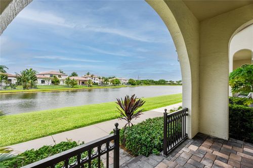 4375 Cascada Cir, Hollywood, FL, 33024-8515 | Card Image