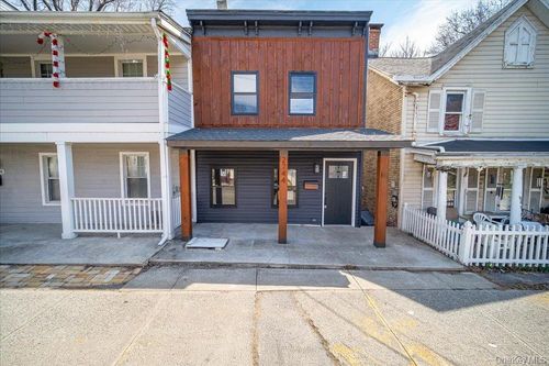 2744 W Main St, Wappingers Falls, NY, 12590-1536 | Card Image