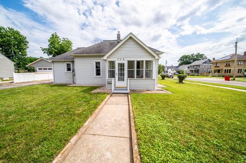 704 7th St Se, Rochester, MN, 55904-4838 | Card Image