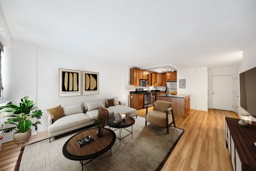apt-210-2930 N Sheridan Rd, Chicago, IL, 60657-6601 | Card Image