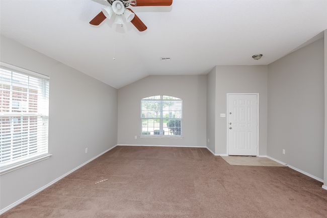 4853 Madyson Ridge Dr, House other with 3 bedrooms, 2 bathrooms and null parking in Fort Worth TX | Image 4