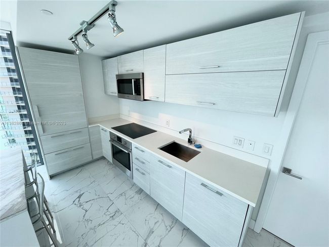 UNIT-3808 - 650 Ne 32 Nd St, Condo with 1 bedrooms, 2 bathrooms and null parking in Miami FL | Image 4