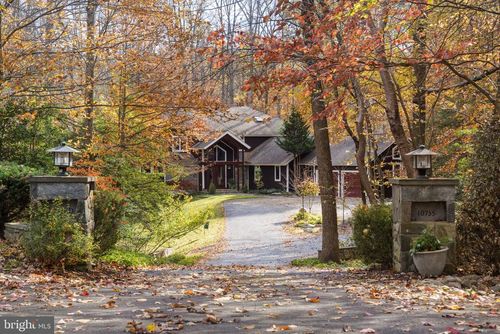 10755 Riverscape Run, Great Falls, VA, 22066-3333 | Card Image