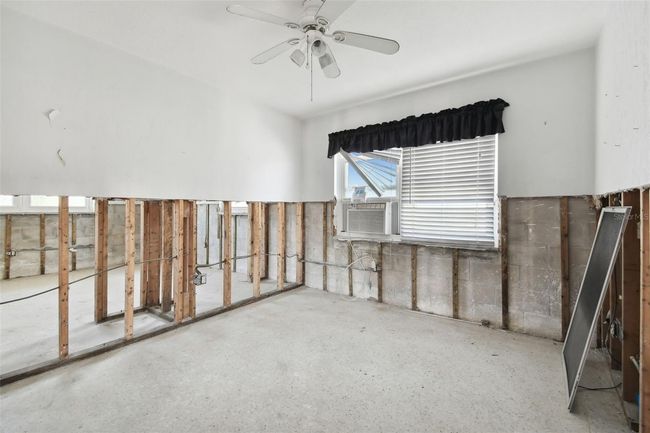 568 Johns Pass Ave, House other with 4 bedrooms, 3 bathrooms and null parking in MADEIRA BEACH FL | Image 58