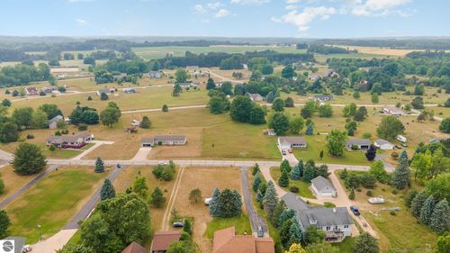 1016 Pyrenees Drive, Lake Isabella, MI, 48893 | Card Image