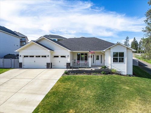 9302 W Floyd Dr, Cheney, WA, 99004-5352 | Card Image