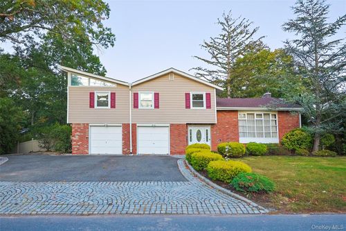 36 Red Spring Ln, Glen Cove, NY, 11542-1743 | Card Image