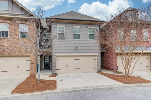 2275 W Village Ln Se, Smyrna, GA, 30080-9297 | Card Image
