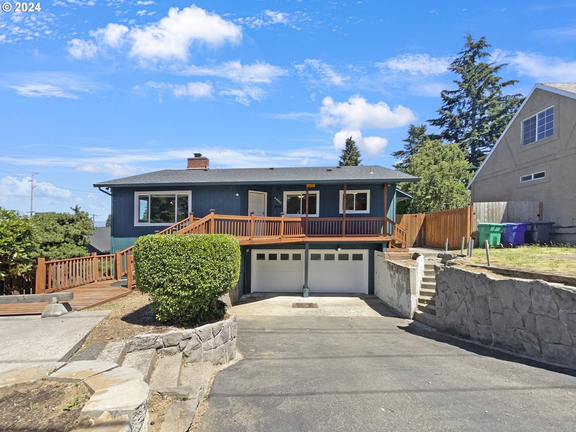 115th Ave, Portland, OR 97220