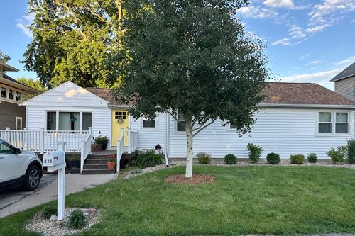 311 S 2nd Ave, Chenoa, IL, 61726-1202 | Card Image