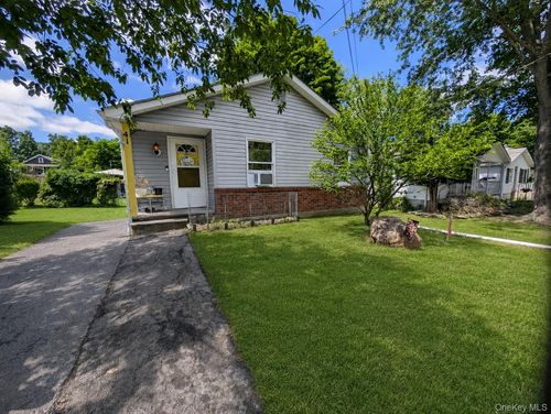 41 Clinton Street, Middletown, NY, 10940 | Card Image