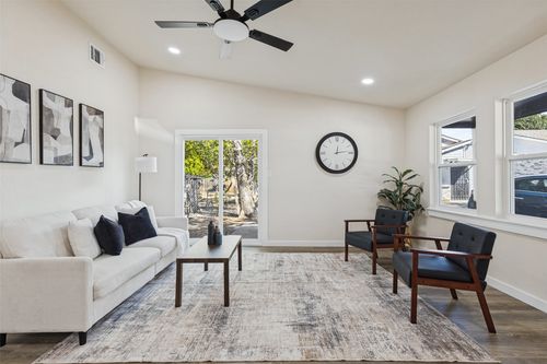 9451 Culberson St, Dallas, TX, 75227-5075 | Card Image