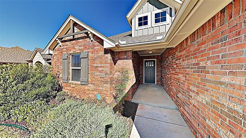 4201 Se 38th St, Norman, OK, 73071-5527 | Card Image