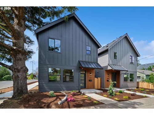 5695 Se 60th Ave, Portland, OR, 97206-5518 | Card Image