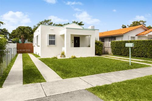 3422 Sw 25th St, Miami, FL, 33133-2036 | Card Image