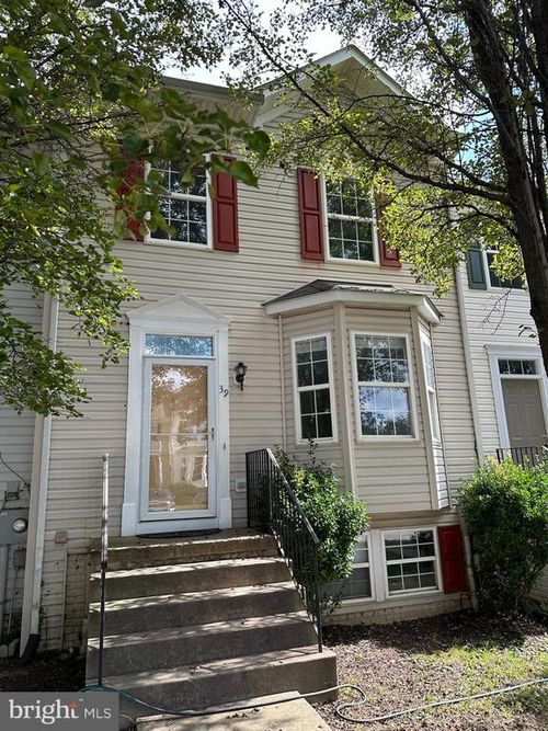 39 Sagewood St, CHARLES TOWN, WV, 25414-1387 | Card Image