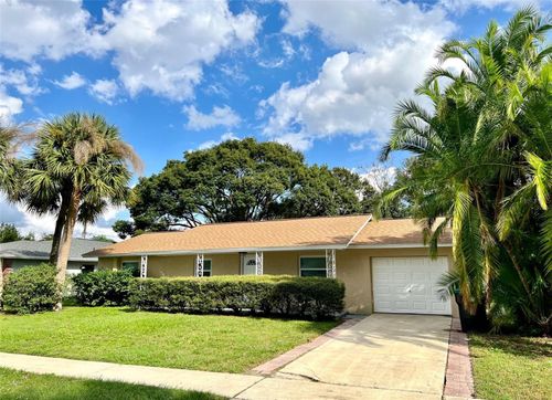 11 Okalpi Ln, Orlando, FL, 32825-3511 | Card Image