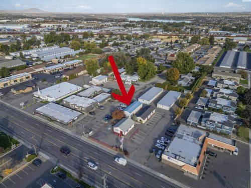 b-5428 W Clearwater Ave, Kennewick, WA, 99336-1905 | Card Image