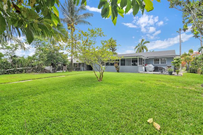 324 Davis Rd, House other with 5 bedrooms, 2 bathrooms and null parking in Palm Springs FL | Image 38