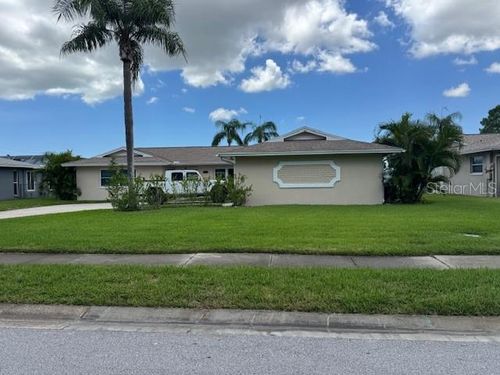 6700 Burning Tree Dr, SEMINOLE, FL, 33777-4619 | Card Image