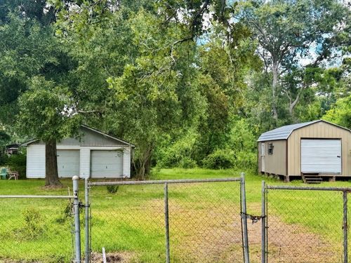 22931 Birch St, Porter, TX, 77365-6203 | Card Image